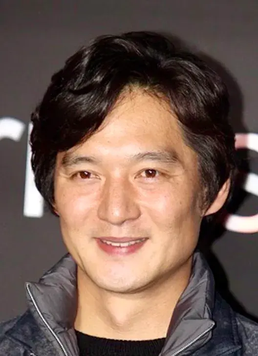 بیوگرافی Yoo Tae Woong