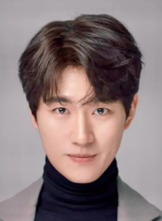بیوگرافی Park Yeon Woo