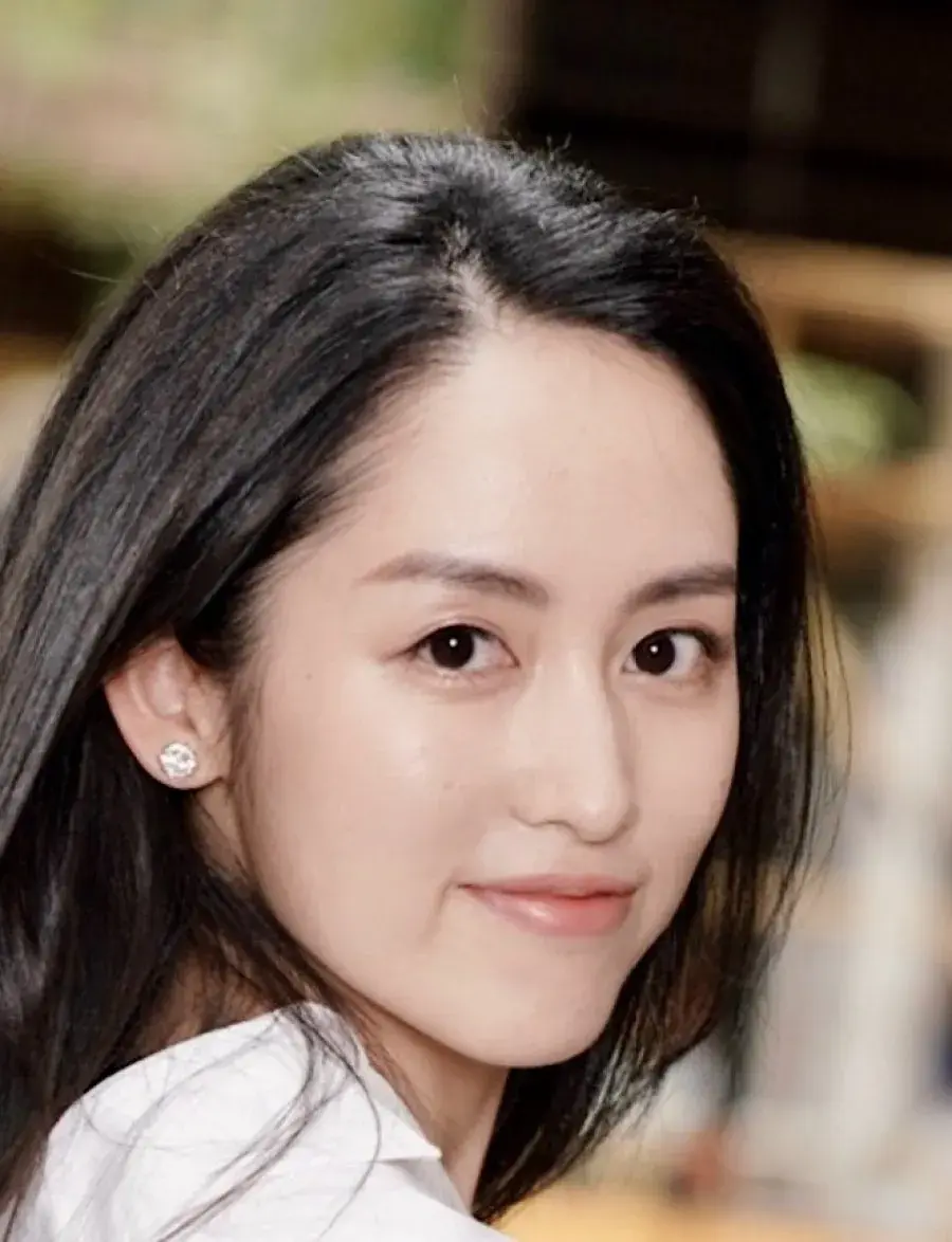 بیوگرافی Hu Yuan Jun