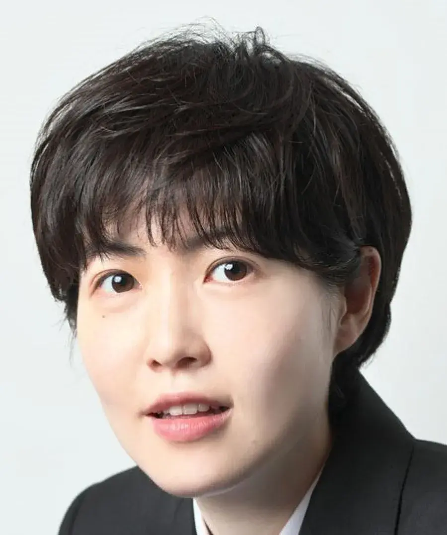 بیوگرافی Shim Eun Kyung