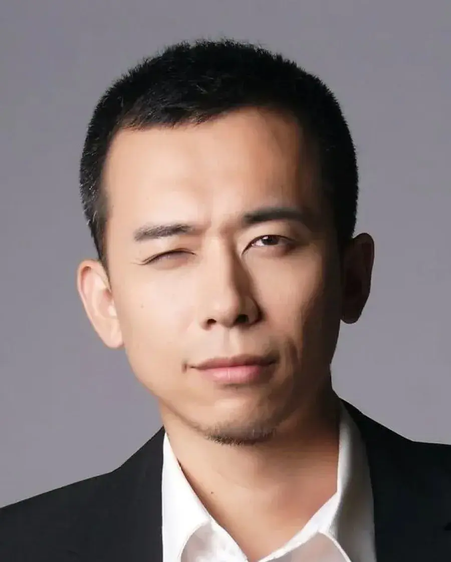 بیوگرافی Xue Jing Rui