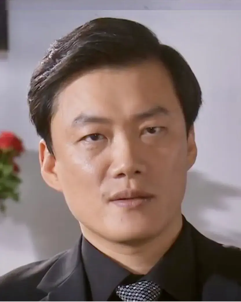 بیوگرافی Lee Hyun Kul