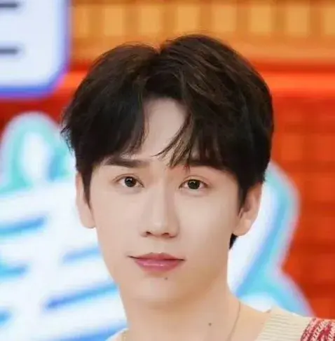 بیوگرافی Li Jian Yun