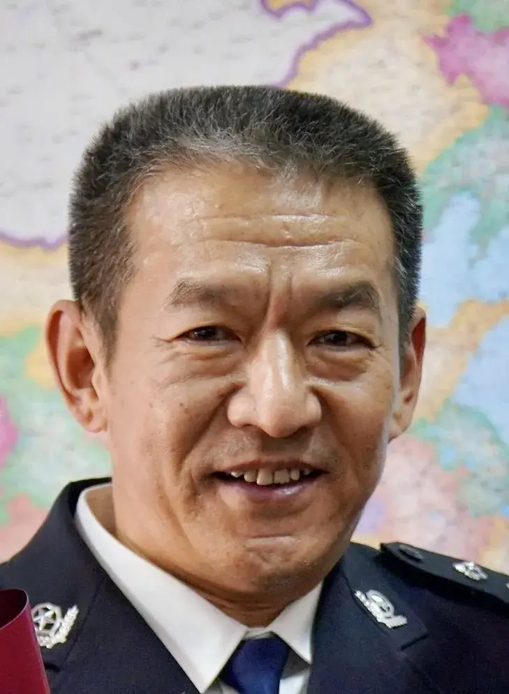 بیوگرافی Zhou Bo