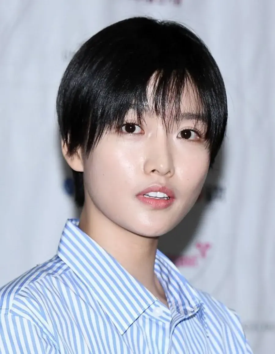 بیوگرافی Joo Bo Young