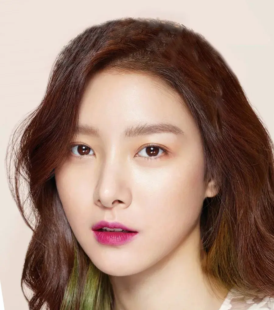 بیوگرافی Kim So Eun