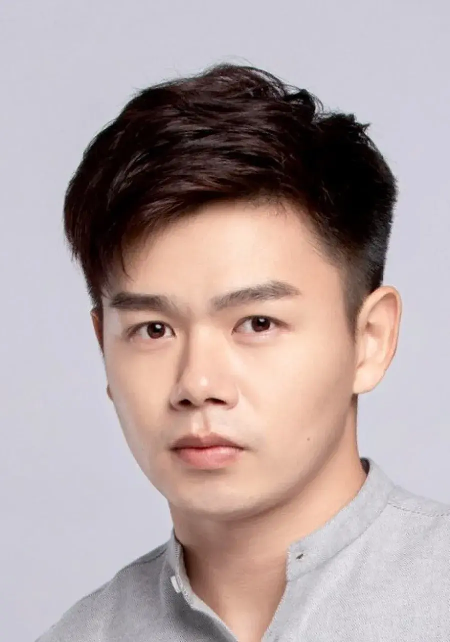 بیوگرافی  Wang Wei