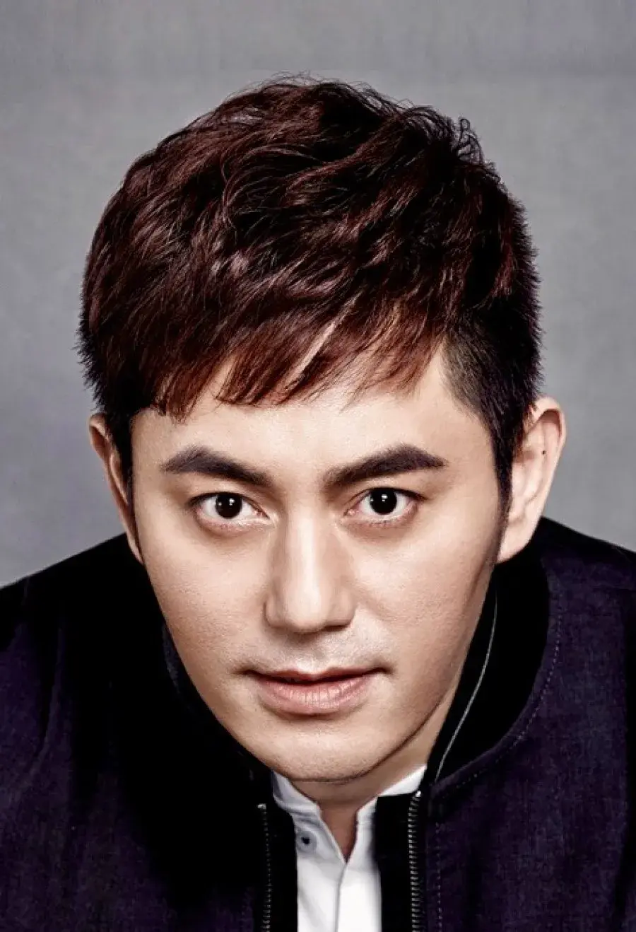 بیوگرافی Mou Feng Bin