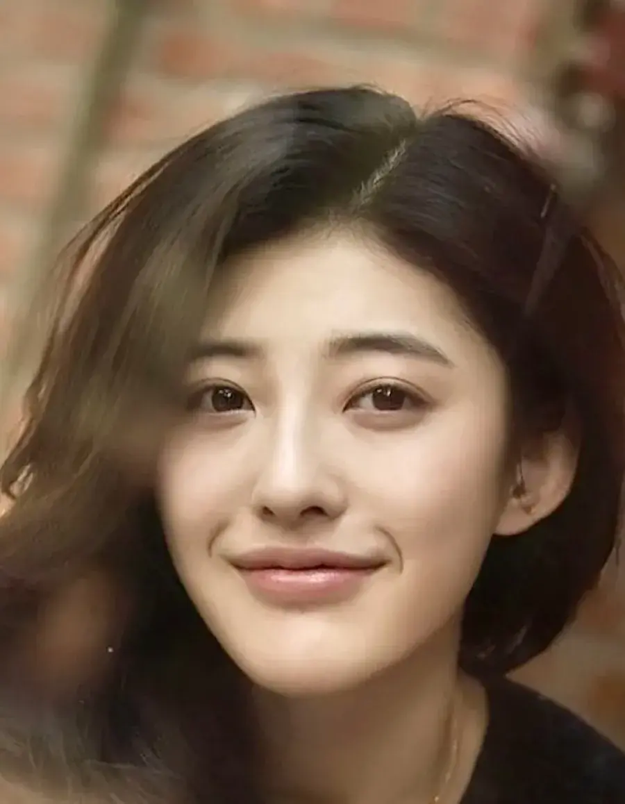 بیوگرافی Zhang Xin Ying