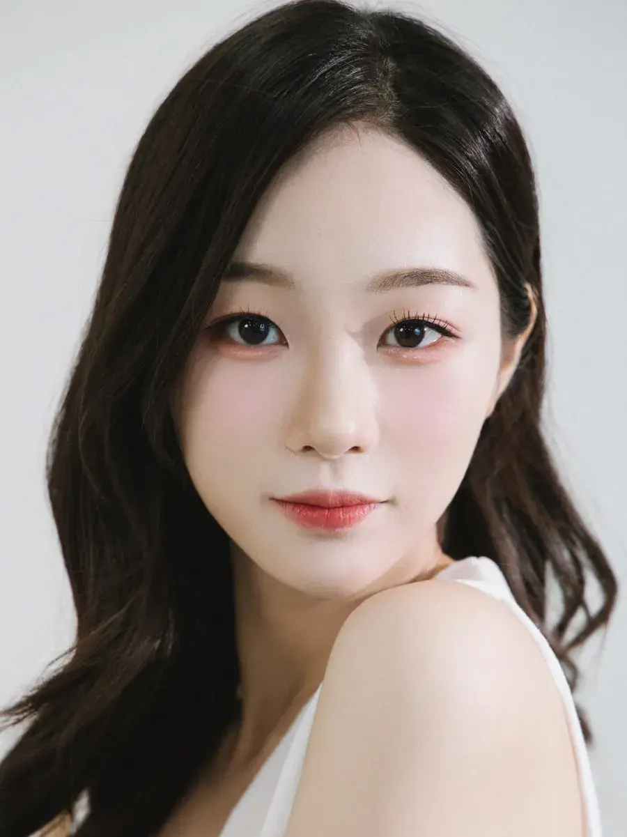 بیوگرافی Jeong Ye Seo