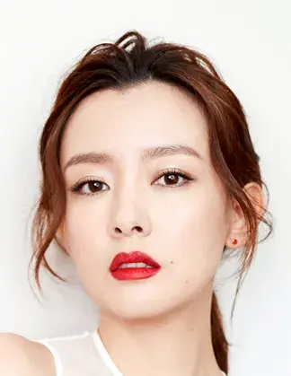 بیوگرافی Zhou Qi Qi