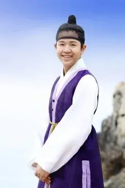 بیوگرافی Kang Soo Han