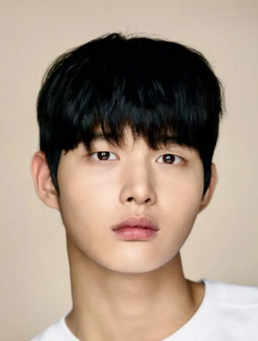 بیوگرافی Lee Seo Won