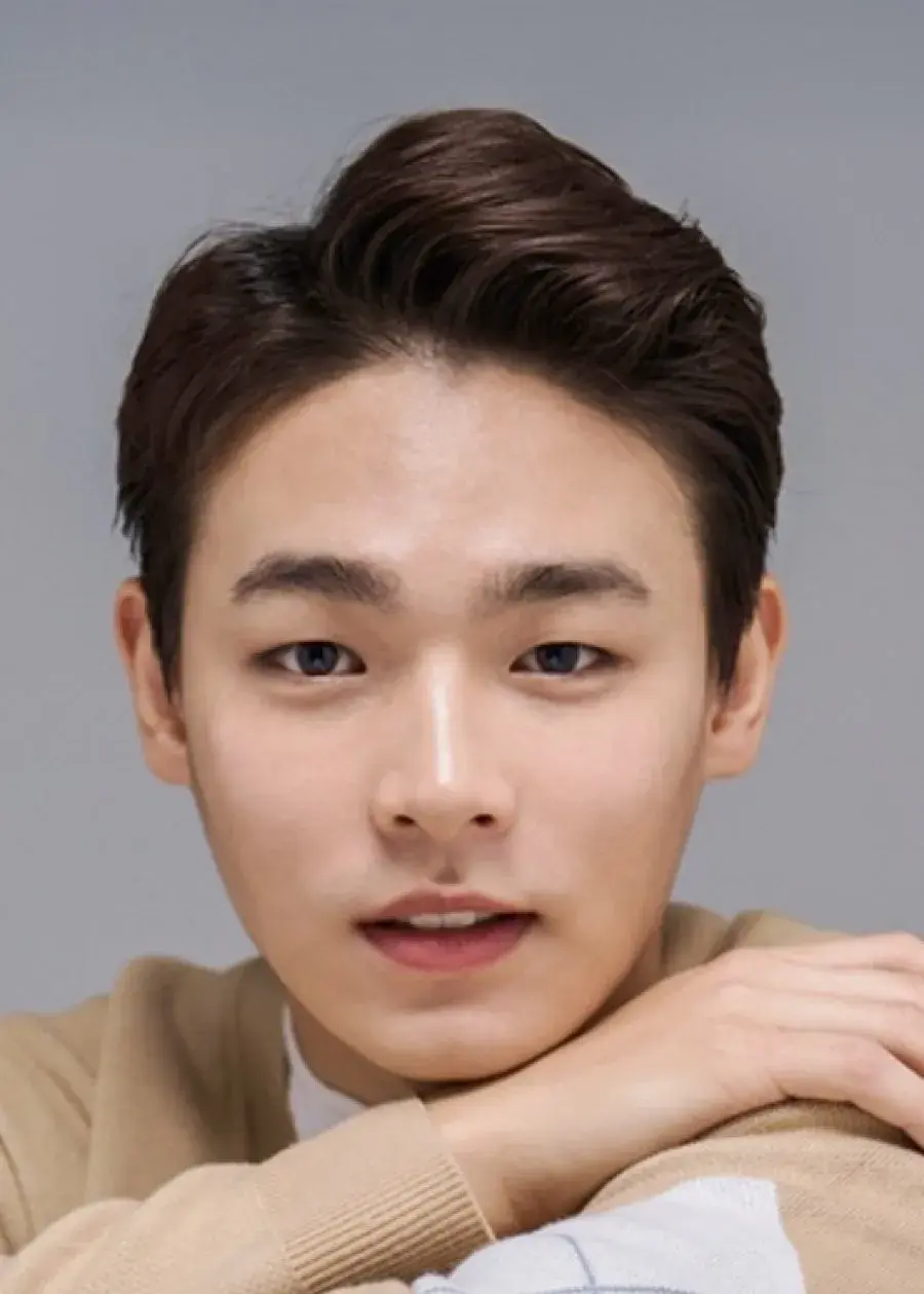 بیوگرافی Kim Jin Woo