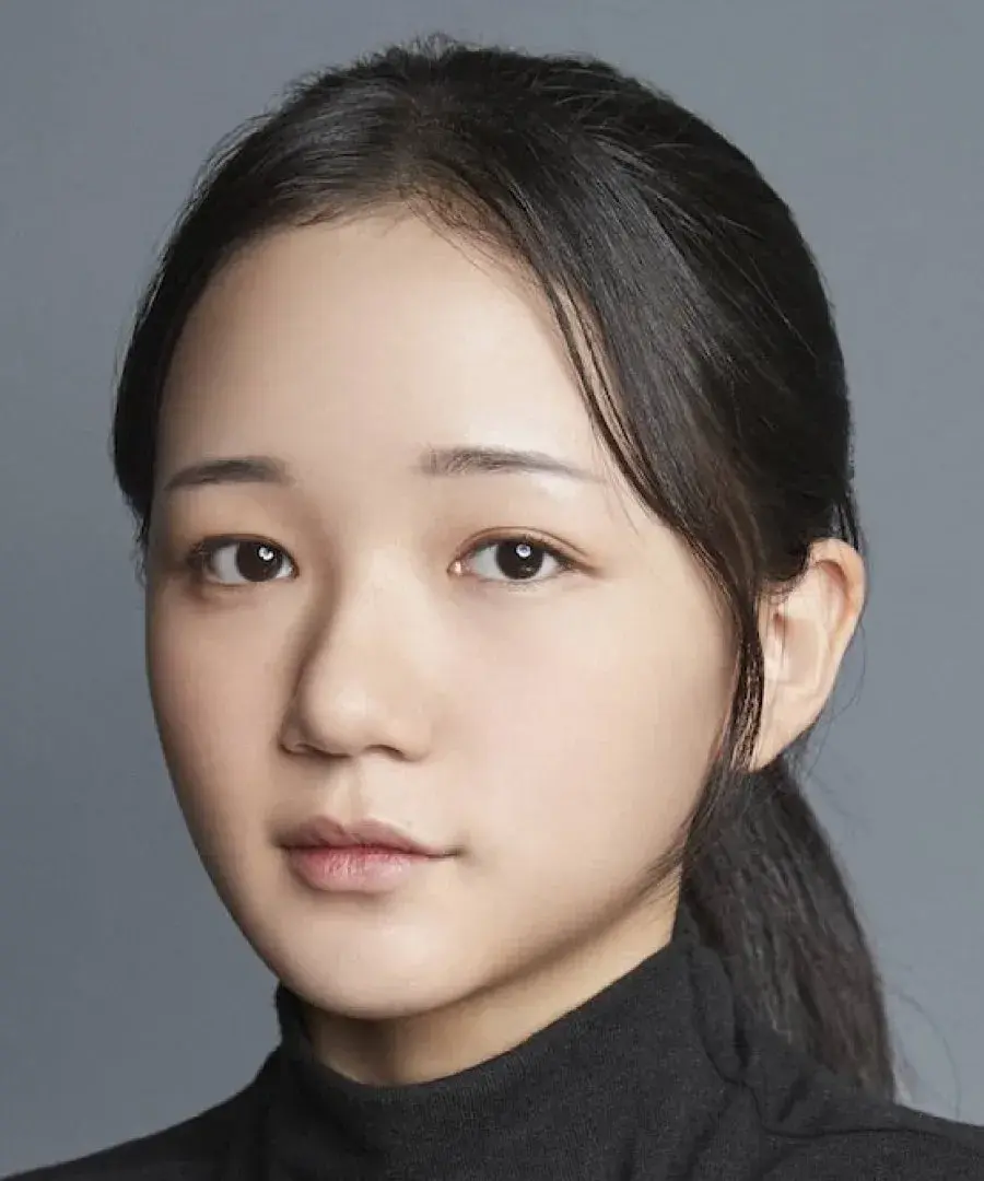 بیوگرافی Lee Seo Yeon