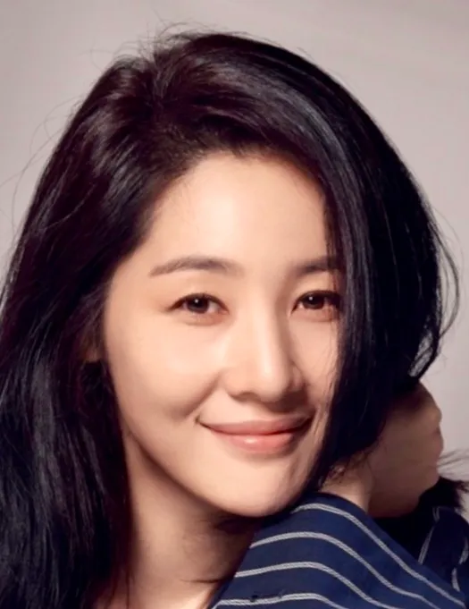 Yoon Ji Young