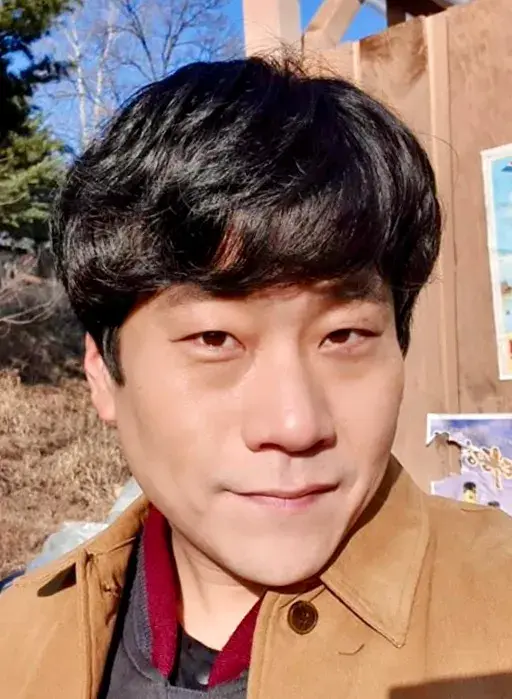 بیوگرافی Kim Yong Jin