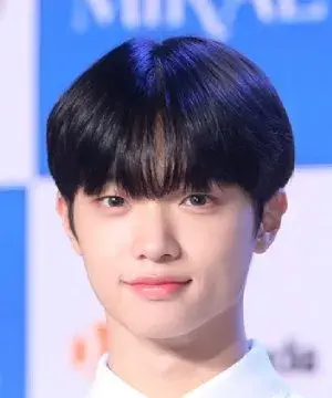 بیوگرافی Son Dong Pyo