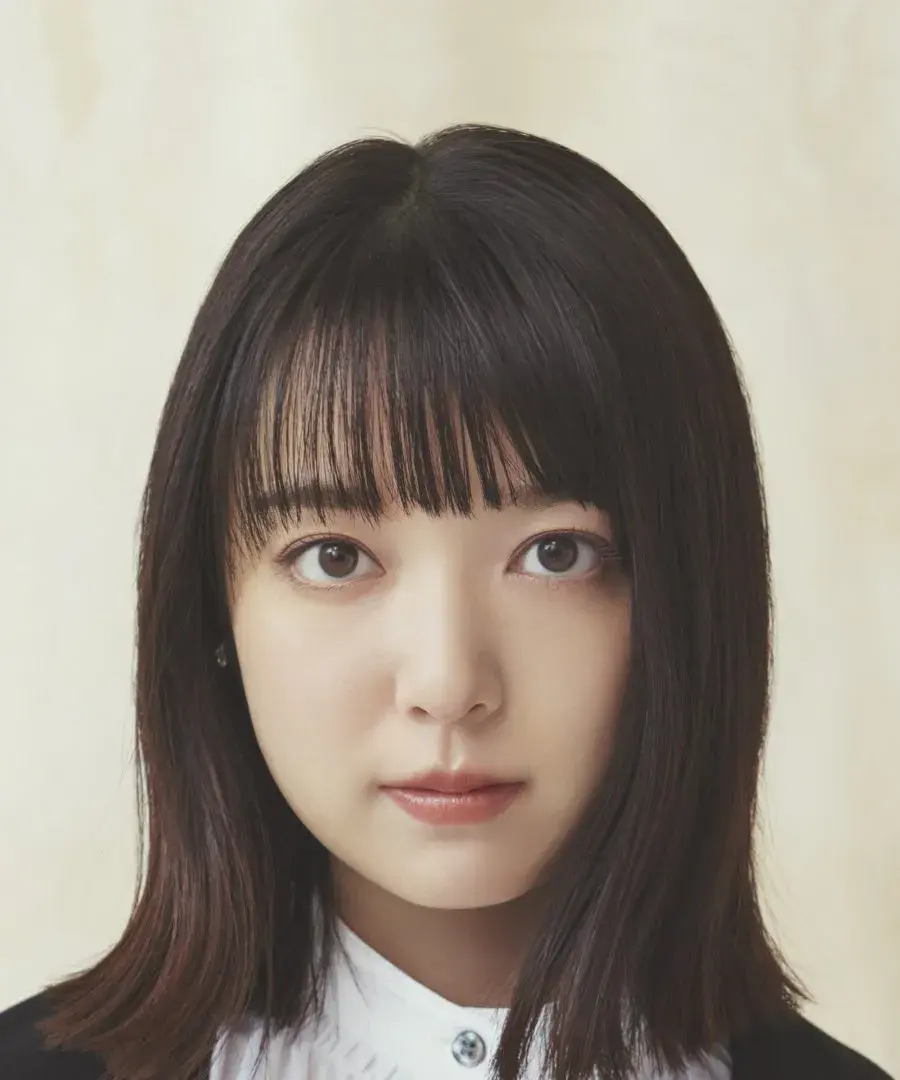 بیوگرافی Kamishiraishi Mone