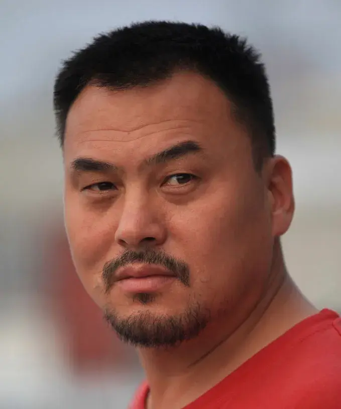 بیوگرافی Ren Xi Hong