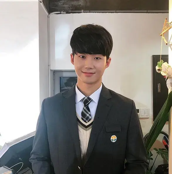 بیوگرافی Yoo Dong Guk