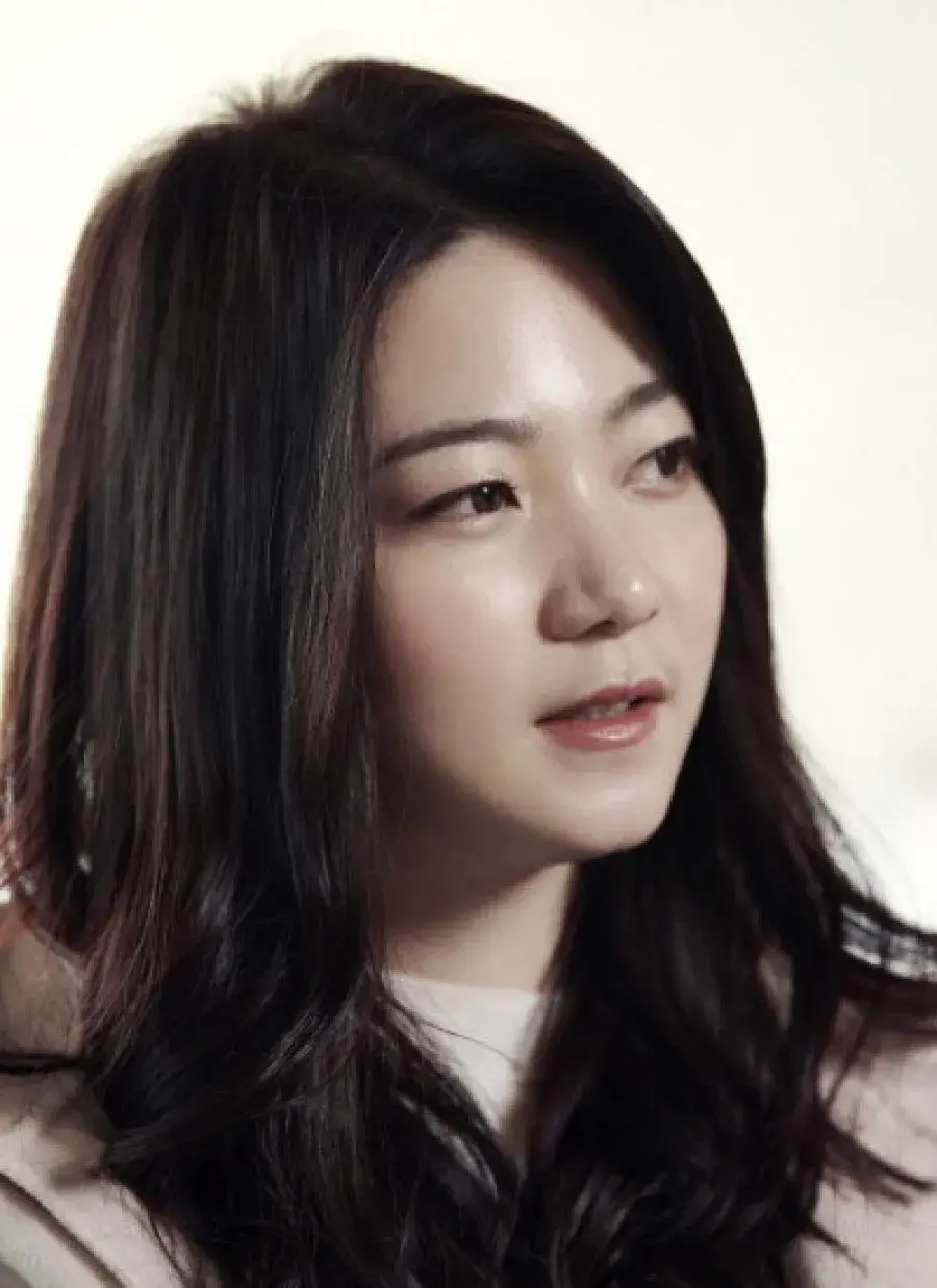 بیوگرافی Lee Na Eun