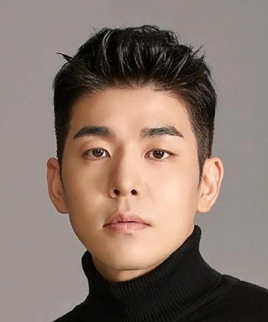 بیوگرافی Kim Sa Kwon
