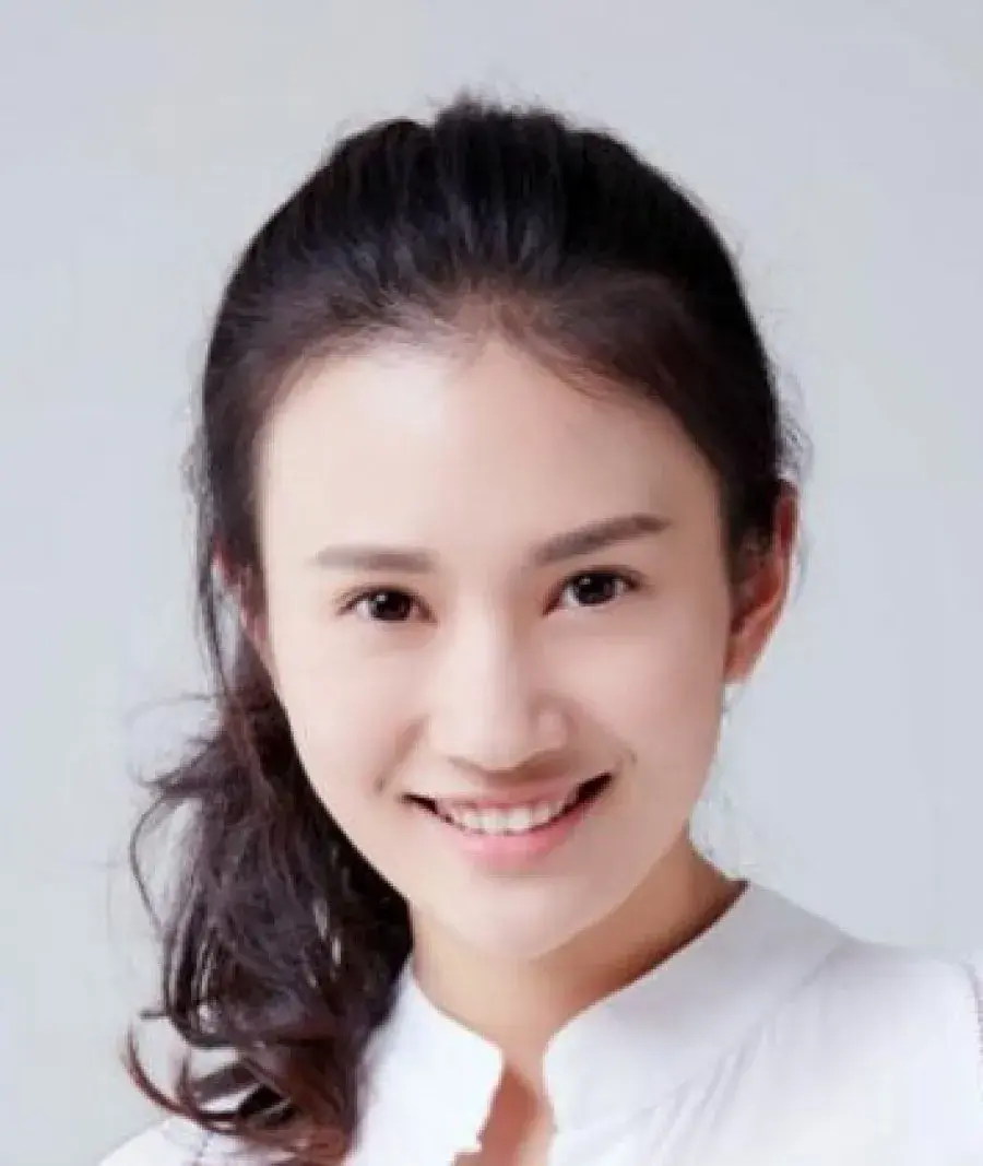 بیوگرافی Li Mo Ying