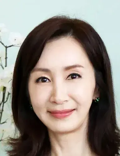 بیوگرافی Jeon In Hwa