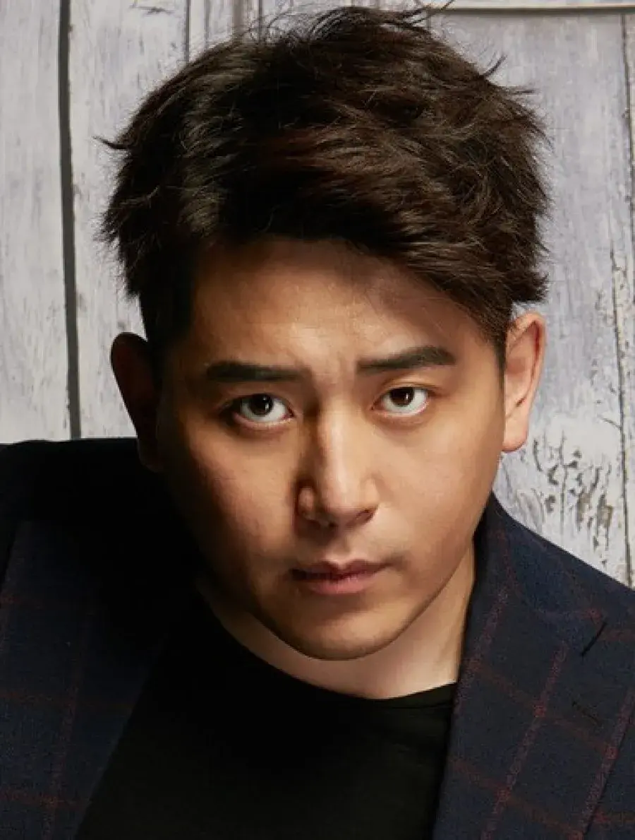 بیوگرافی Zhang Wei Wei