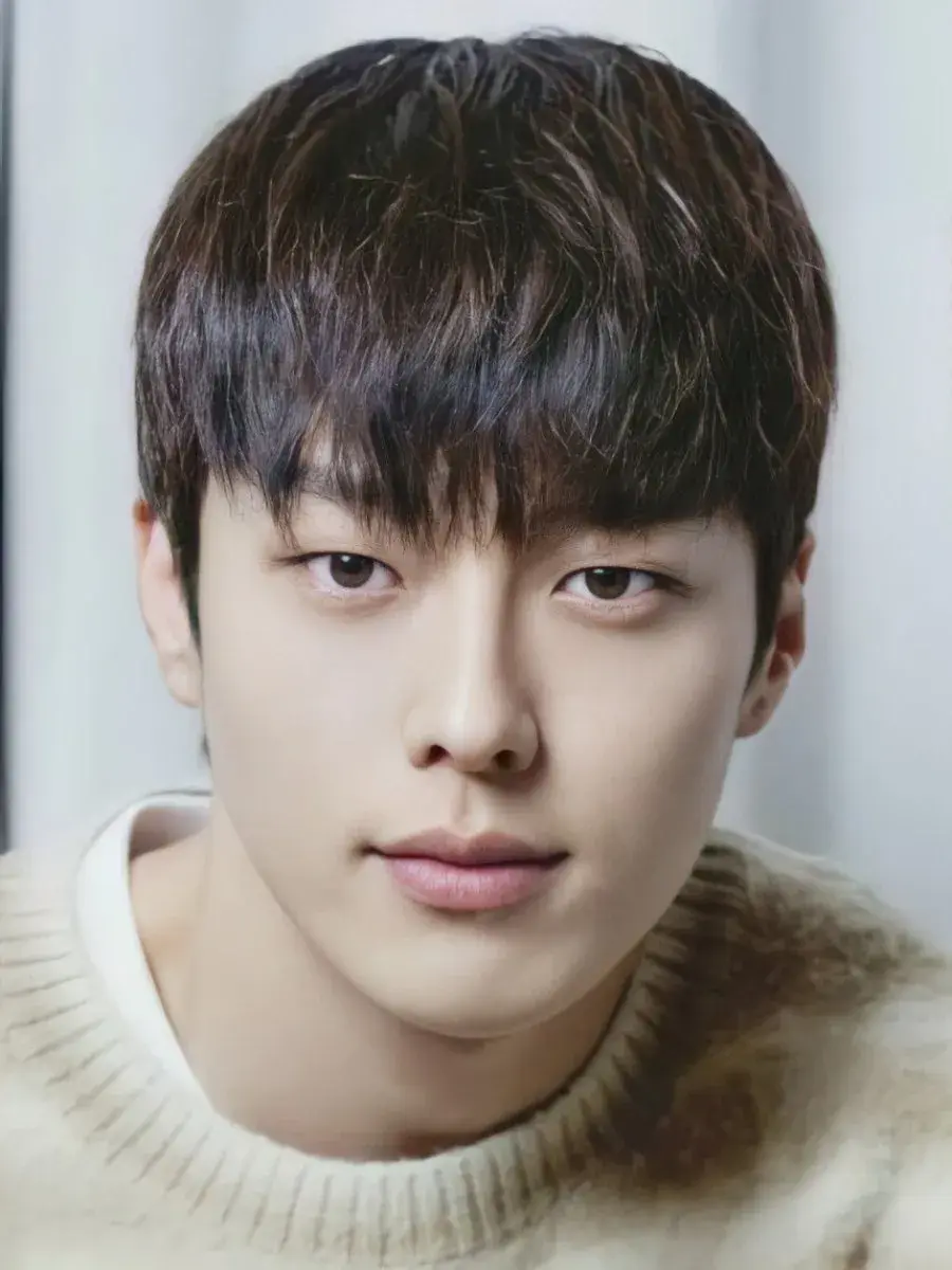 بیوگرافی Jang Ki Yong