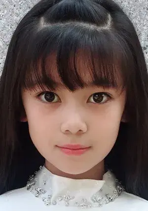 بیوگرافی Wang Yi Fei