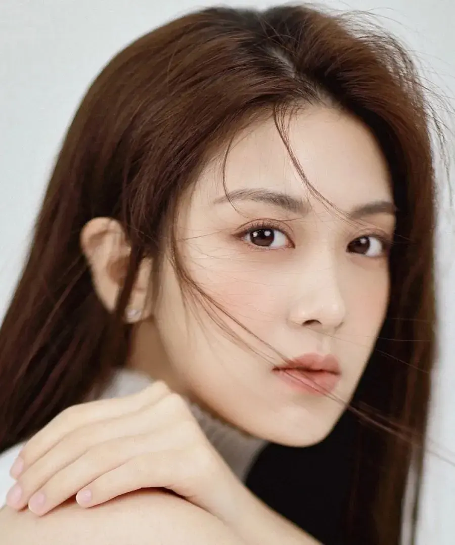 بیوگرافی Bai Bing Ke