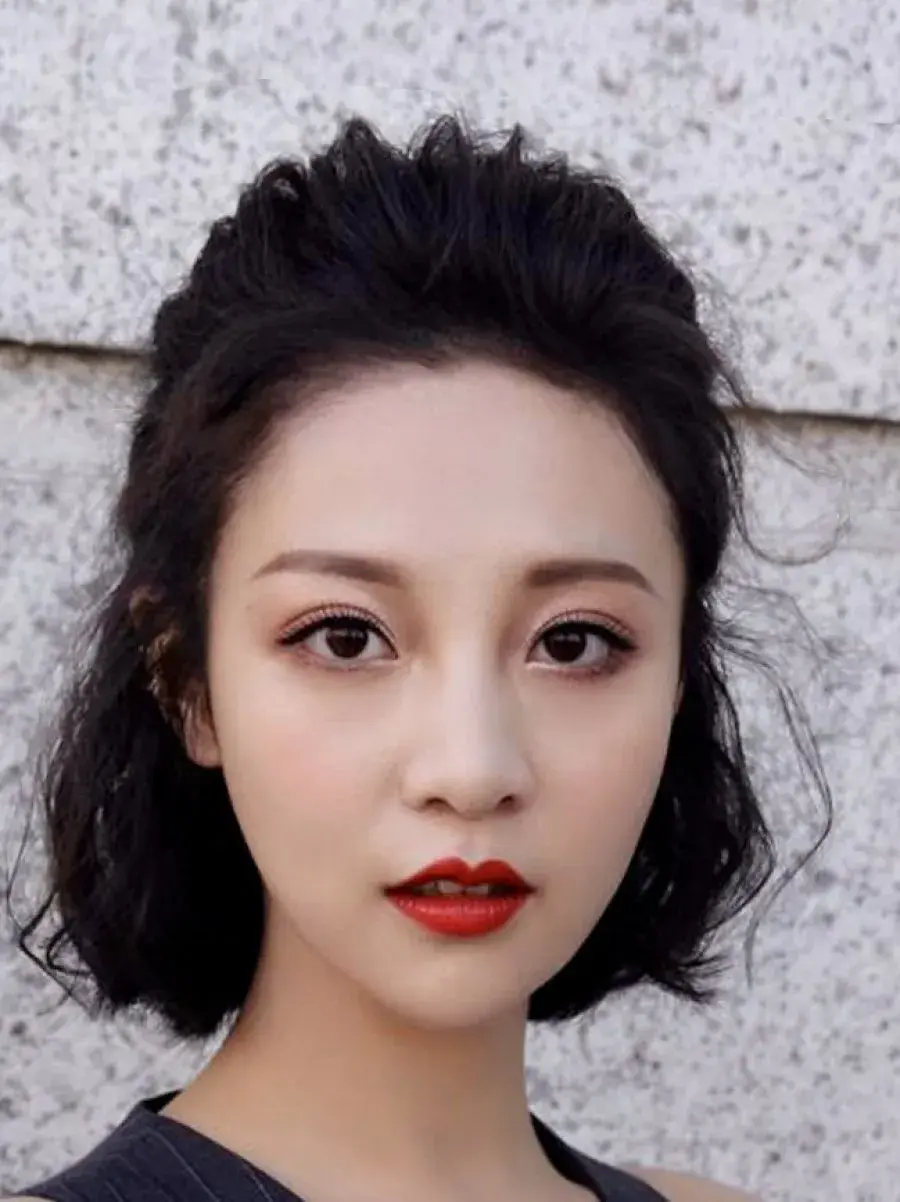 بیوگرافی Gao Yu Er