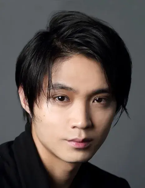 بیوگرافی Isomura Hayato