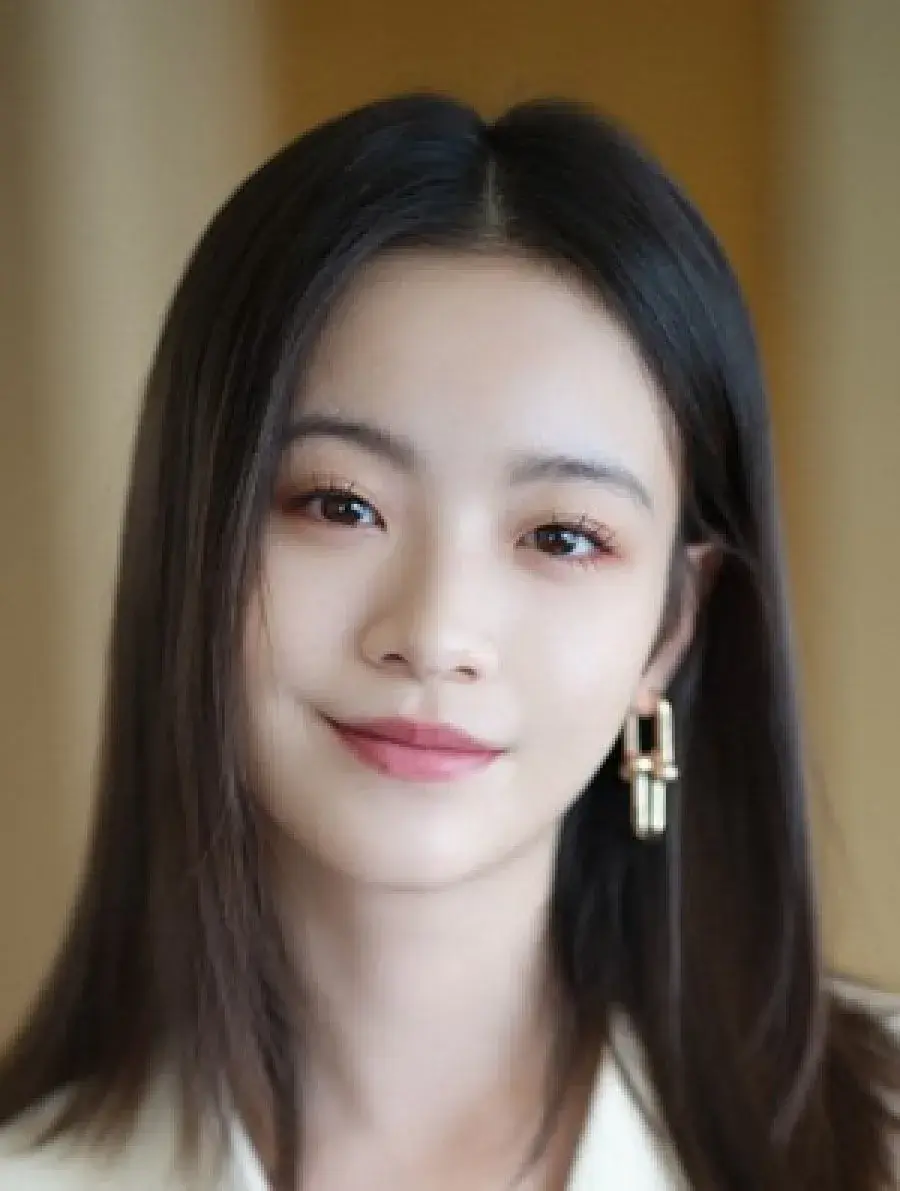 بیوگرافی Li Geng Xi