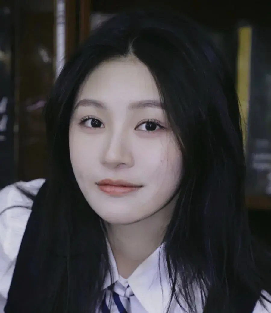 بیوگرافی Chen Jing Yi