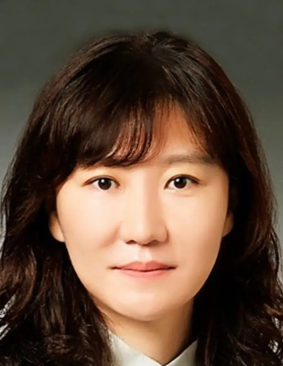 بیوگرافی Park Hae Young