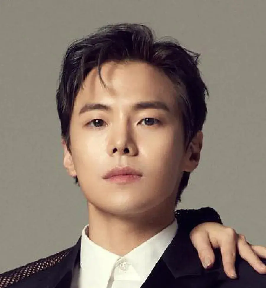 بیوگرافی Park Eun Seok