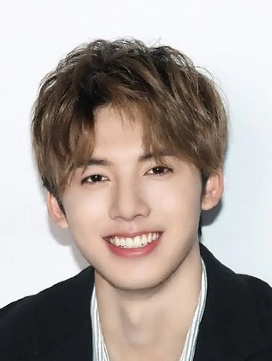 بیوگرافی Deng Chao Yuan