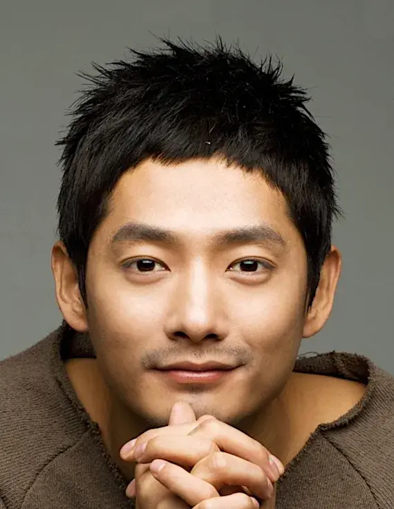 بیوگرافی Go Yoon Hoo