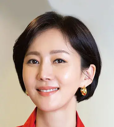بیوگرافی Yeom Jung Ah