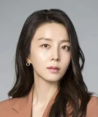 بیوگرافی Park Young Rin