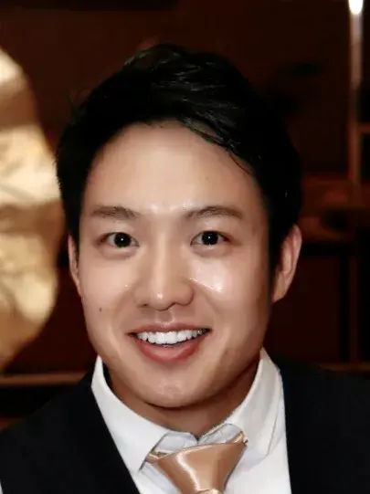 بیوگرافی Wang Ye