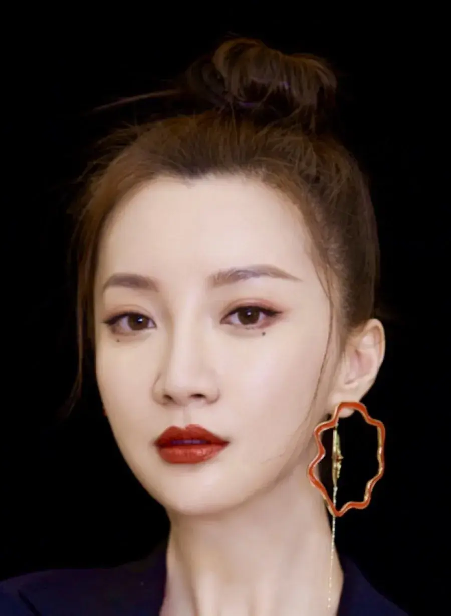 بیوگرافی Zheng Ya Wen