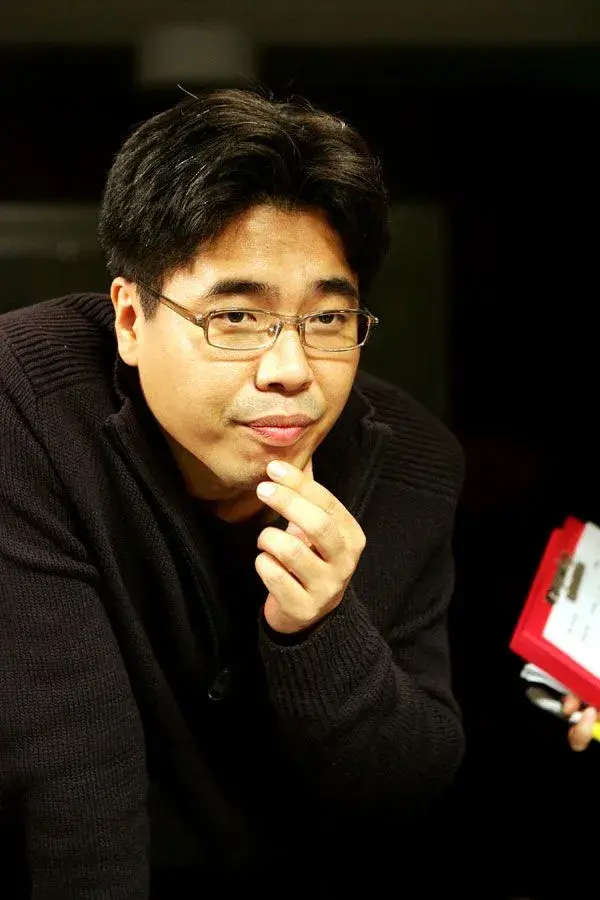 بیوگرافی Kang Cheol Woo