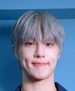 بیوگرافی Yoon Hyun Suk