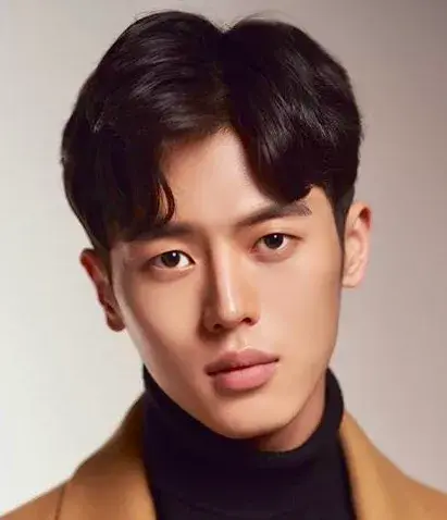 بیوگرافی Lee Dong Min
