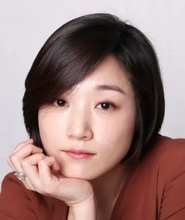 بیوگرافی Kim Ye Eun