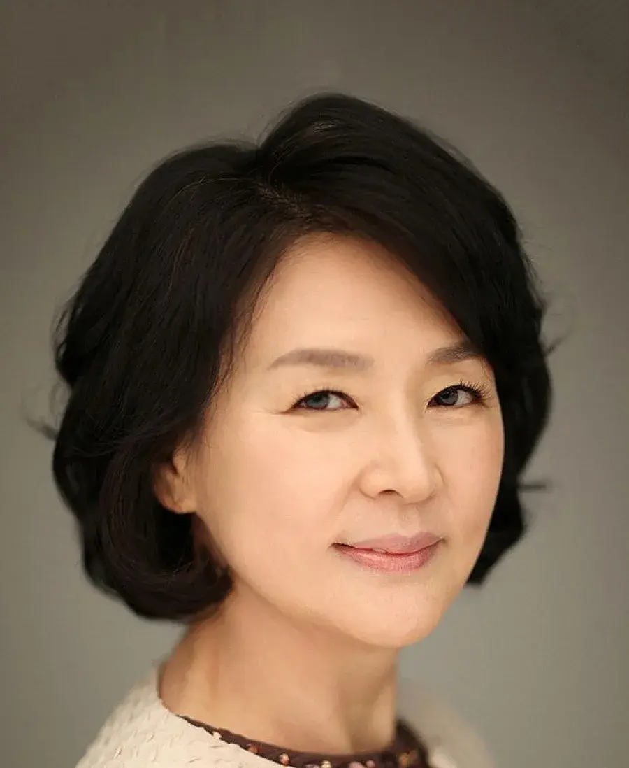 بیوگرافی Shin Yeon Suk